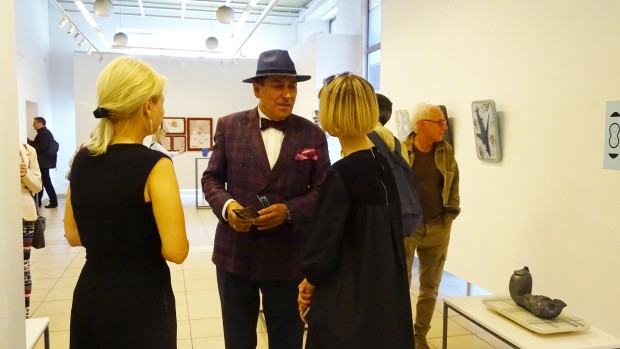 Fragment wystawy Joanny Opalskiej-Brzeckiej pt. U/ARCY/PRZE TWORY