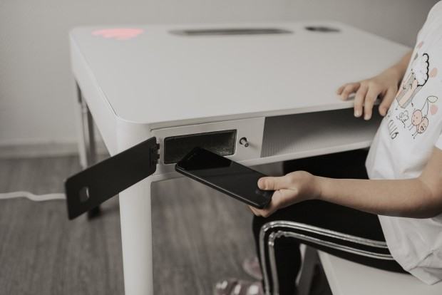 Aleksandra Sitek, Off Desk, zdj. Magdalena Konior