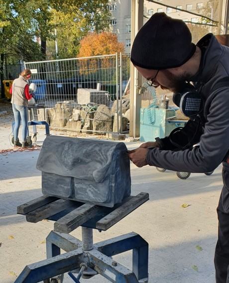 Pracownia Technik Rzeźbiarskich – Kamień