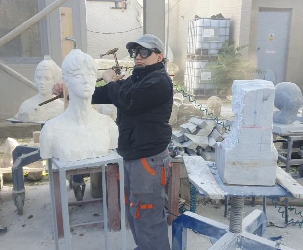 Pracownia Technik Rzeźbiarskich – Kamień