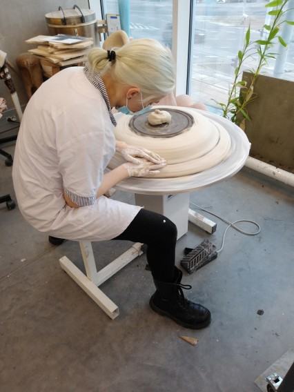 Pracownia Projektowania Ceramiki Artystycznej i Użytkowej Pracownia Projektowania Ceramiki Artystycznej i Użytkowej