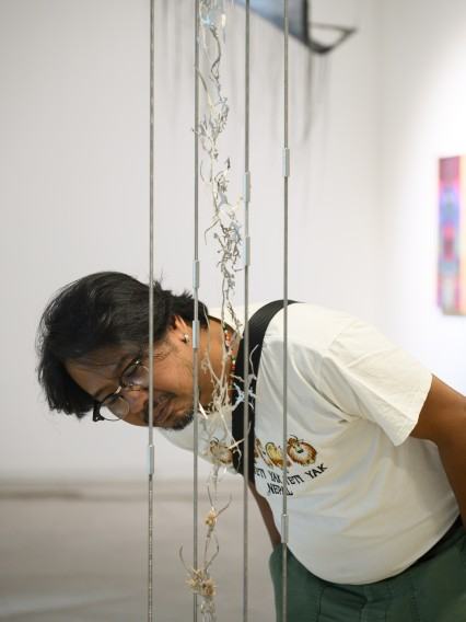 Inside Job (Ula Lucińska, Michał Knychaus), Entwined, Rites of Passage - wystawa w ramach Polskiego Pawilonu na 16 Międzynarodowym Gwangju Biennale, Korea Południowa, 2026, fot. Kuba Celej, Materiały prasowe Instytutu Adama Mickiewicza
