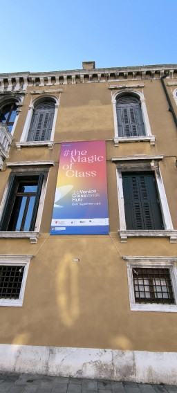 Dr Agnieszka Leśniak Banasiak na the Venice Glass Week 2025