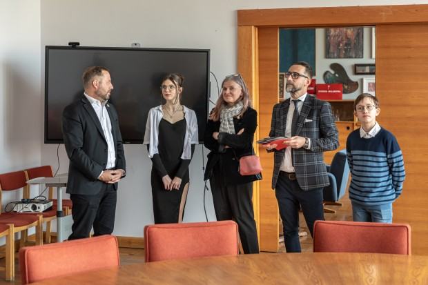 12 marca 2025 roku zostało zawarte porozumienie o współpracy pomiędzy Akademią Sztuk Pięknych im. Eugeniusza Gepperta we Wrocławiu a Szkołą Podstawową nr 29 im. Konstytucji 3 Maja.