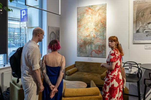 Otwarcie wystawy dyplomowej Karoliny Matuszewskiej, pt. Dracopolis, zdj. Michał Pietrzak