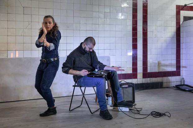 Koncert w Exit ASP Wrocław – Anna Bogdanowicz – ruch / Michał Sember – gitara elektryczna