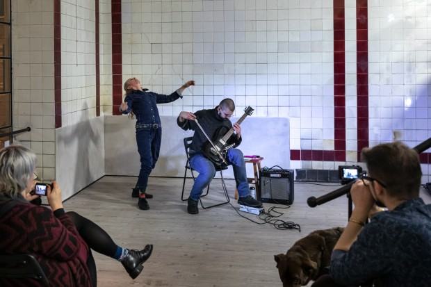 Koncert w Exit ASP Wrocław – Anna Bogdanowicz – ruch / Michał Sember – gitara elektryczna