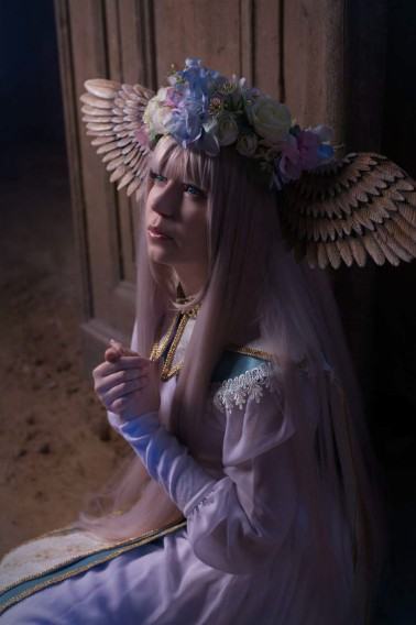 Aleksandra Wilk, autorska interpretacja powieści Lewis’a Carrolla pt. „Alicja w Krainie Czarów: Po drugiej stronie lustra”.