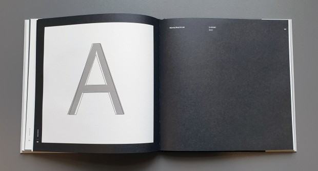 Publikacja a!symetrie środek