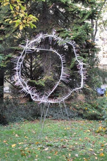 Fragment wystawy „Cosmic Nature” w Ogrodzie ASP przy ul. Traugutta we Wrocławiu.