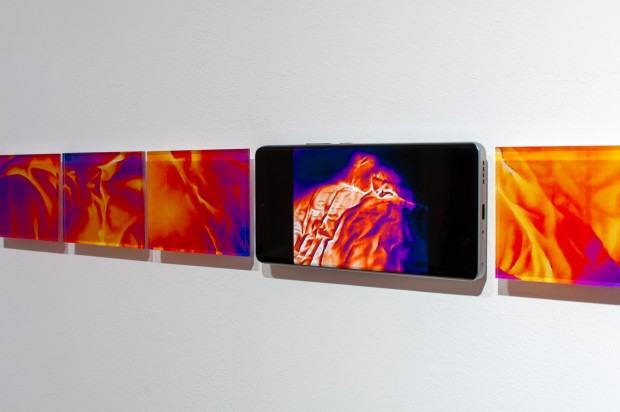 Karolina Freino, It warms without burning