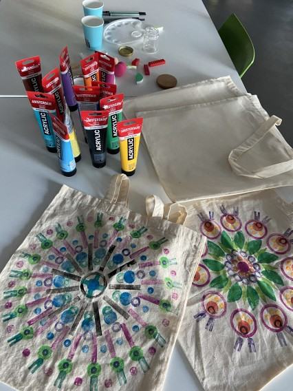 Umilacze czasu. Wrocławska Akademia Sztuk Pięknych w Przylądku Dobrej Nadziei.