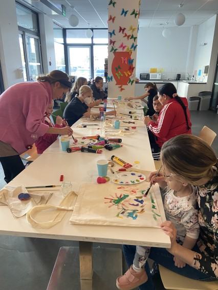 Umilacze czasu. Wrocławska Akademia Sztuk Pięknych w Przylądku Dobrej Nadziei.