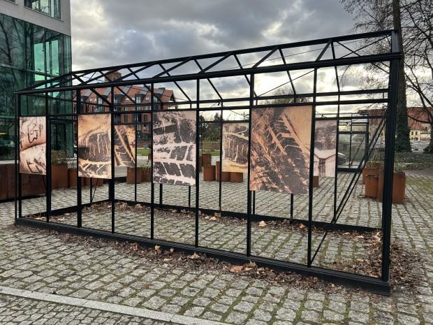 Dokumentacja performansu Zuzanny Dyrdy, tire(d)