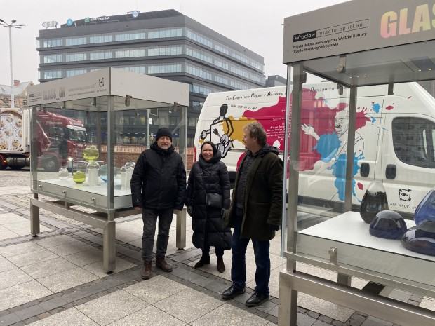 Grudniowa prezentacja w Mobilnej Galerii na Oławskiej