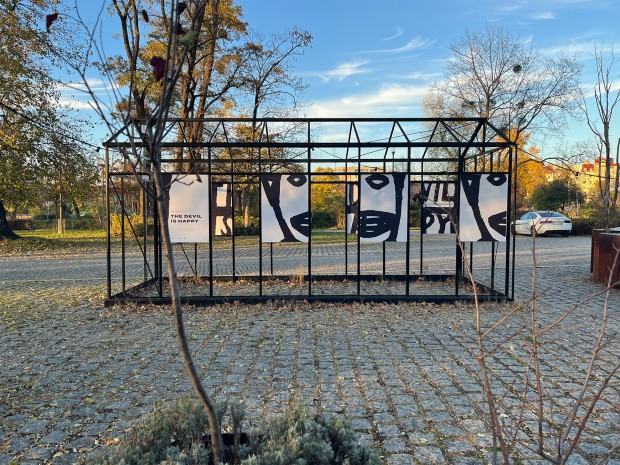 Wystawa dr Marty Kubiak pt. The Devil is Happy w galerii Black Frame