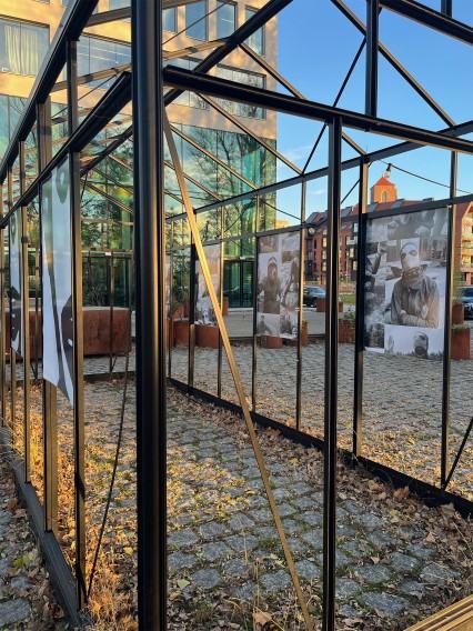 Wystawa dr Marty Kubiak pt. The Devil is Happy w galerii Black Frame