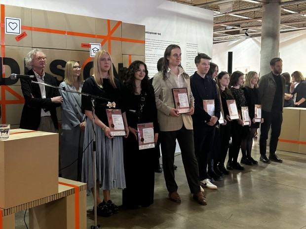 Jagoda Mądrzak _Design 32