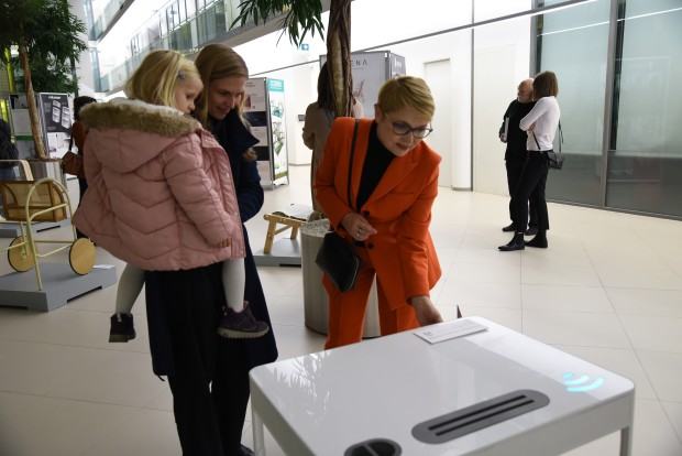 Wystawa „Design – barometr zmian społecznych” w Zlinie