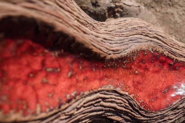 Maciej Kasperski, „SHC06”, 2007, masa szamotowa, szkliwo, fot. Łukasz Rachwalak