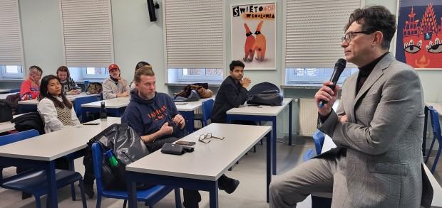 Paul Holmes - Profesor Wizytujący we Wrocławiu