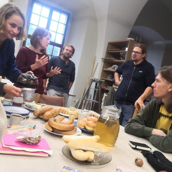 Plener odbywający sią w ramach Międzynarodowego Sympozjum KERAMIKA - CERAMIKA, wrzesień 2022