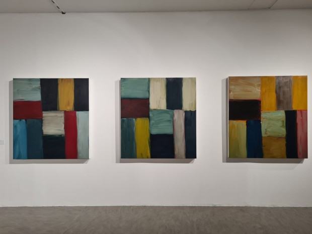 Fragment wystawy Sean Scully. Painting and sculpture / Malarstwo i rzeźba