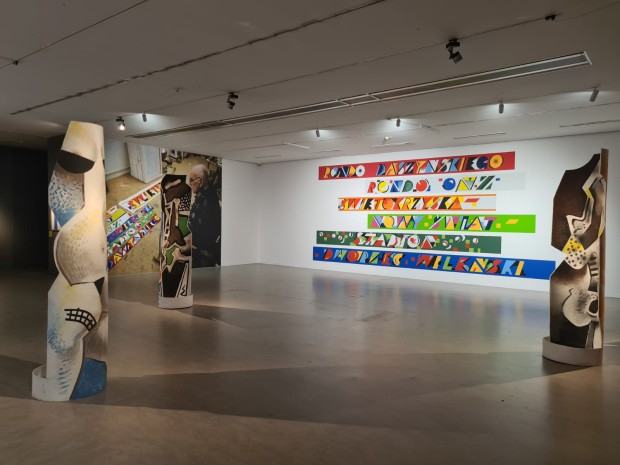 Fragment wystawy pt. Fangor