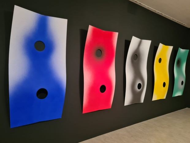 Fragment wystawy pt. Fangor