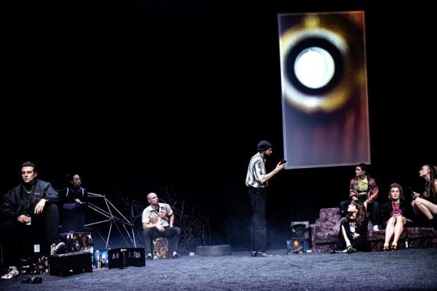 Julia Godlewska, projekt i realizacja scenografii do spektaklu „Więcej łez”, zdj. Rafał Skwarek