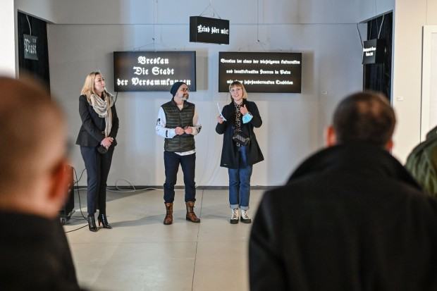 CUT IT OUT w częstochowskiej Konduktorowni