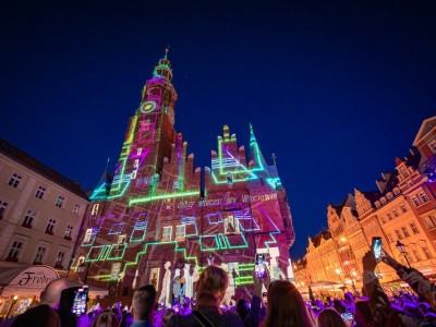 Pokazy świetlne. Foto: Bartosz Mokrzycki / mat. prasowe UMW