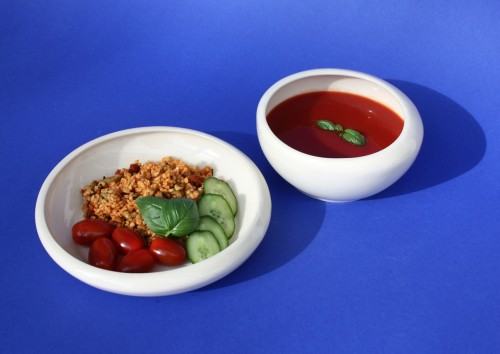 04174915.jpg Olejniczak Marta, Zestaw naczyń dla osób z problemem koordynacji ruchowej, 2018