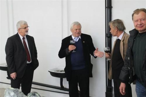 Otwarcie wystawy w Jordanowie od lewej Henryk Kuriata - wójt Z. Makarewicz Jan Mrówczyński prezes Spółdzielni, B. Pietrykowski gminy