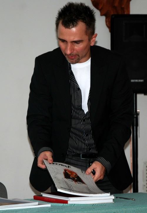 Porozumienie o współpracy pomiędzy ASP im. E.Gepperta we Wrocławiu i Zespołem Szkół Rzemiosł Artystycznych w Jeleniej Górze. Porozumienie o współpracy pomiędzy ASP im. E.Gepperta we Wrocławiu i Zespołem Szkół Rzemiosł Artystycznych w Jeleniej Górze.