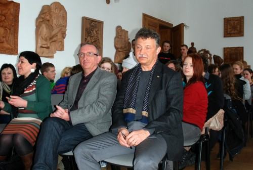 Porozumienie o współpracy Porozumienie o współpracy pomiędzy ASP im. E.Gepperta we Wrocławiu i Zespołem Szkół Rzemiosł Artystycznych w Jeleniej Górze.