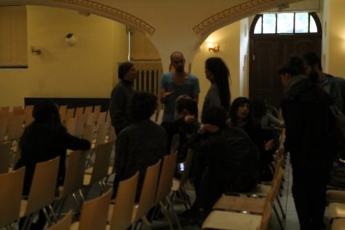 Dziedziniec Synagogi =- Warsztat Adiny Bar - On
