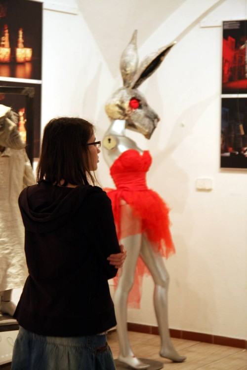 Katedra Scenografii Wystawa Katedry Scenografii w Opolu