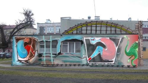studenci malują murale studenci malują murale