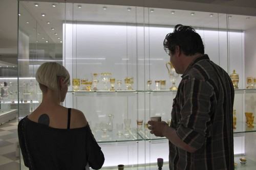 31862288.jpg Glass Zone