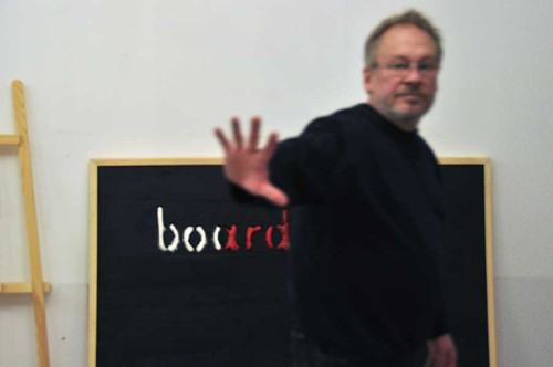 Montaż wystawy rysunku "Tablica/Board"