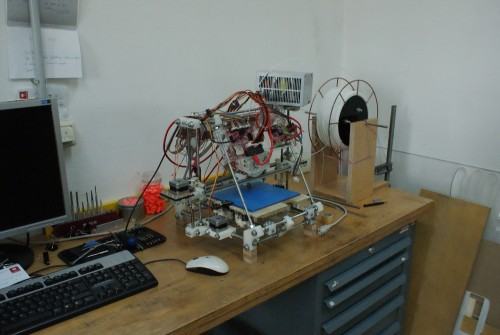 Open source'owa drukarka 3d u wzorników