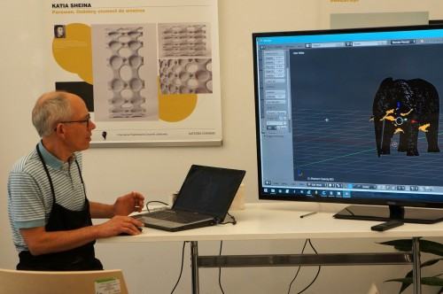 36053229.jpg Warsztaty druku 3D prowadzonych przez J. Keep’a  fot. R. Bonter-Jędrzejewska