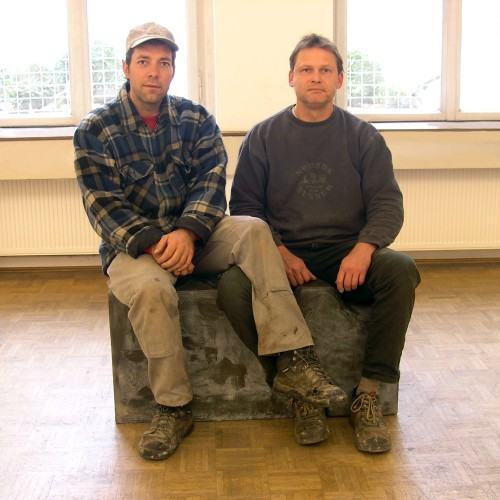 T. Opania, Ławka dla dwojga, 2004