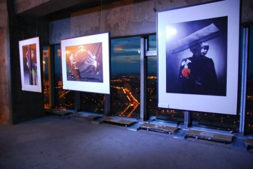 Horowitz na surowo - wernisaż wystawy w Sky Tower / foto: Alek Figura Horowitz na surowo - wernisaż wystawy w Sky Tower / foto: Alek Figura