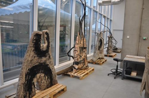 fwt8 Wraz z budynkiem Centrum Innowacyjności zyskaliśmy nową przestrzeń do prezentacji prac naszych studentów. Odwiedź nas podczas Dni Otwartych i zobacz efekty naszej pracy!