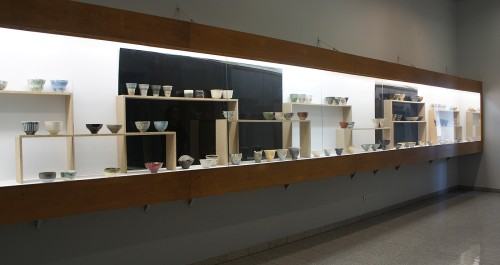 Pracownia podstaw projektowania ceramiki prezentuje prace studenckie. Pracownia podstaw projektowania ceramiki prezentuje prace studenckie.