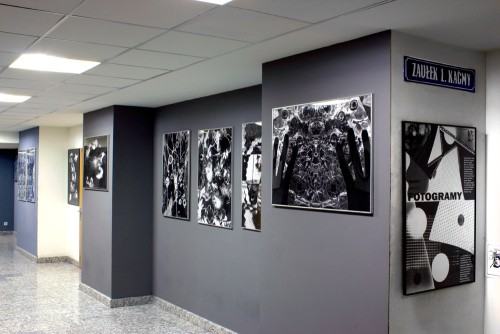 Nowa wystawa pracowni fotomediów w Zaułku Kaćmy. Nowa wystawa pracowni fotomediów w Zaułku Kaćmy.