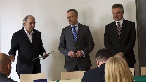 Podpisanie aktu erekcyjnego i wmurowanie kamienia węgielnego pod budowę Centrum Sztuk Użytkowych Centrum Innowacyjności. / foto Paweł Bielawny