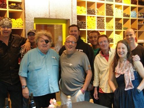 szklo james mongrian